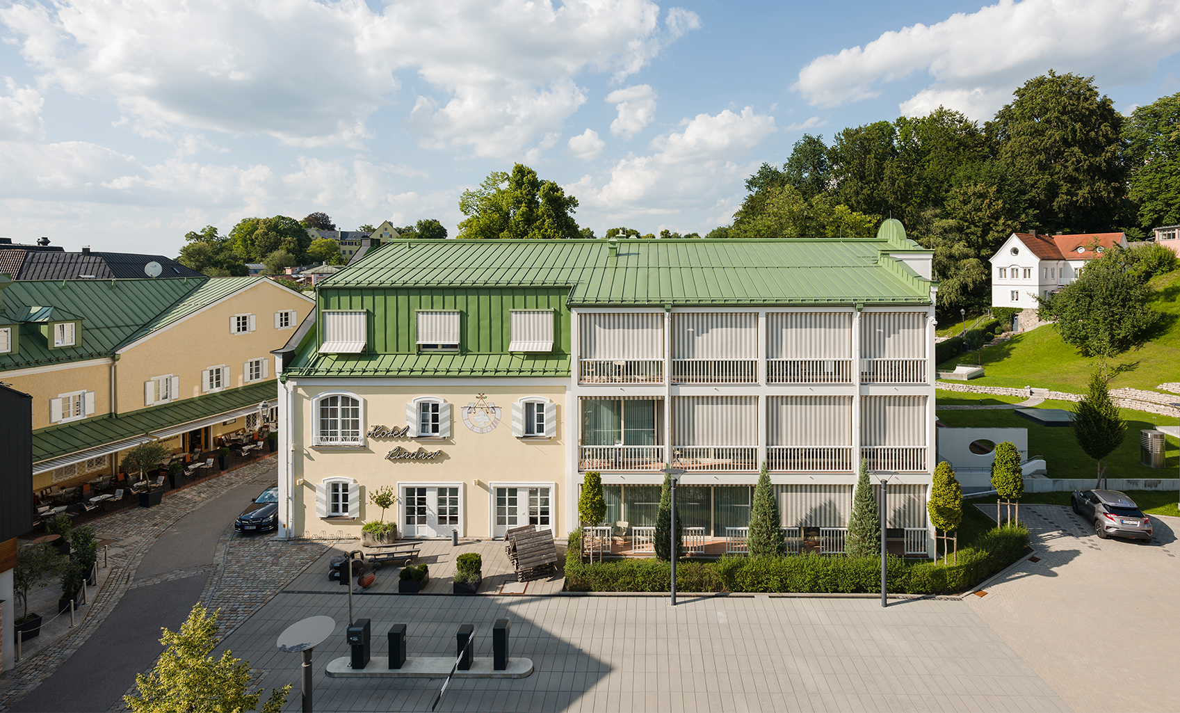 Außenansicht des Hotel Lindner bei Tag